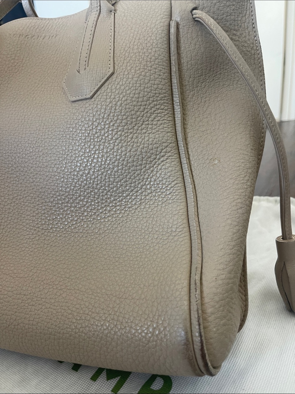 Longchamp Penelope Leather Tote with Tassel Charm Large size - Picture 9 of 17